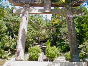 岡原霧島神社の鳥居