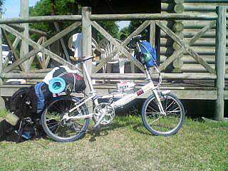 ログハウスと自転車